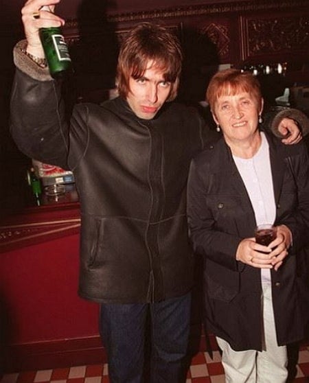 liam gallagher mother