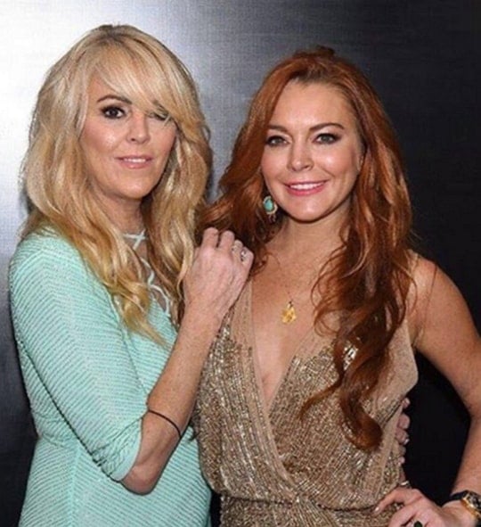 lindsay lohan mother