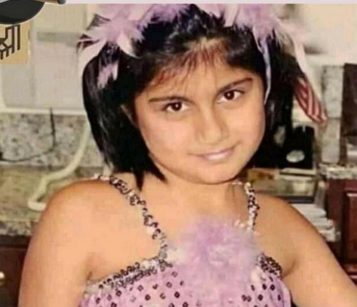 mia khalifa childhood pic