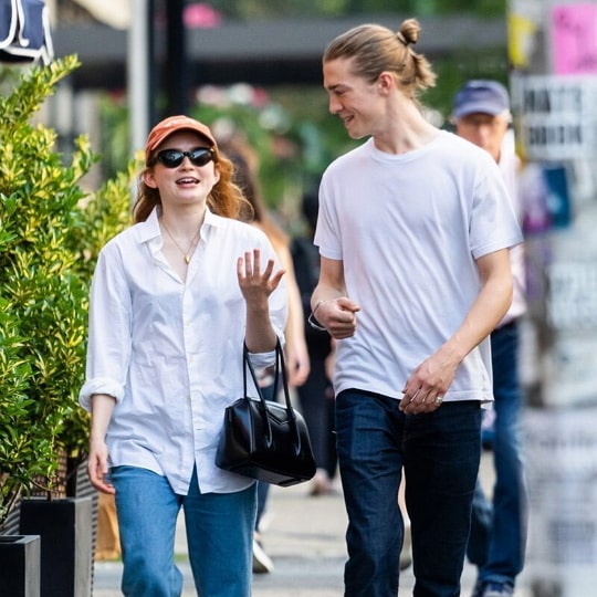 sadie sink with patrick alwyn