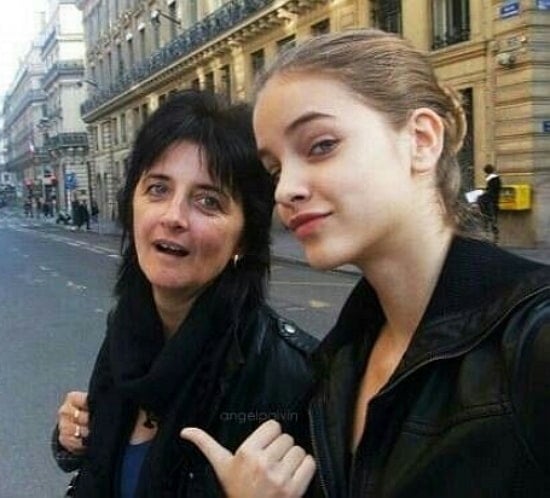 barbara palvin mother