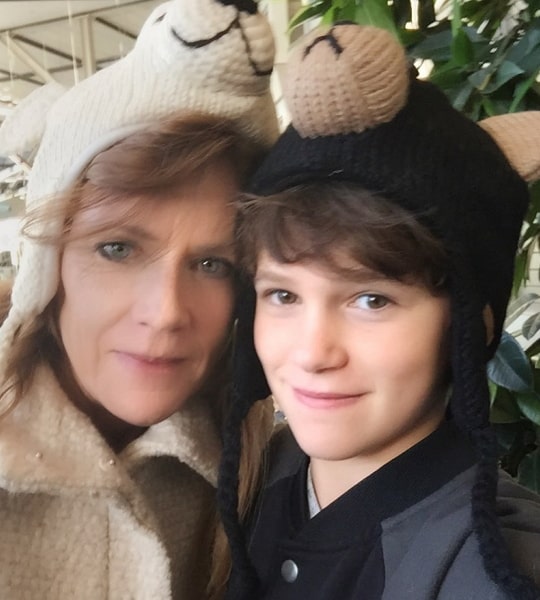 gabriel bateman mother