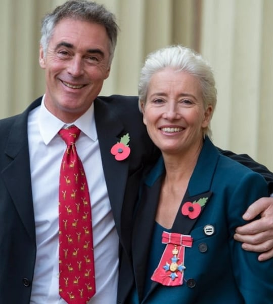 greg wise wife