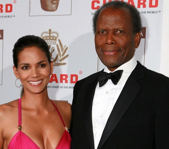 halle berry father