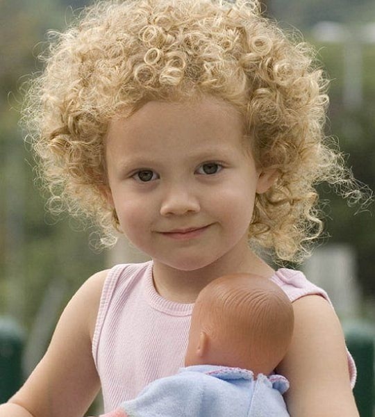 iris apatow childhood pic
