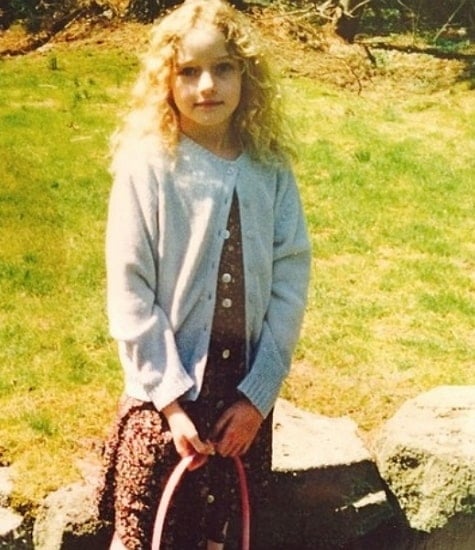 julia garner childhood pic