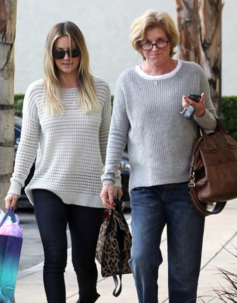 kaley cuoco mother