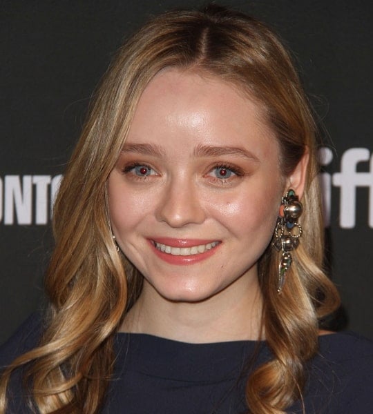 Madeleine Arthur Age, Net Worth, Boyfriend, Family, Height and