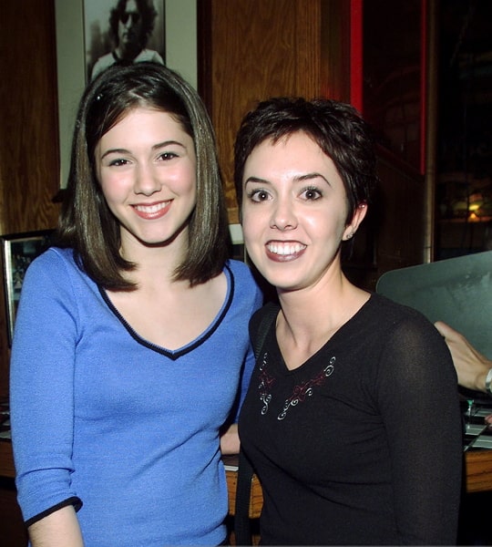 mary elizabeth winstead sister