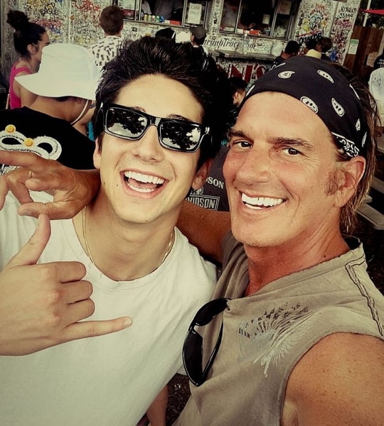 milo manheim father