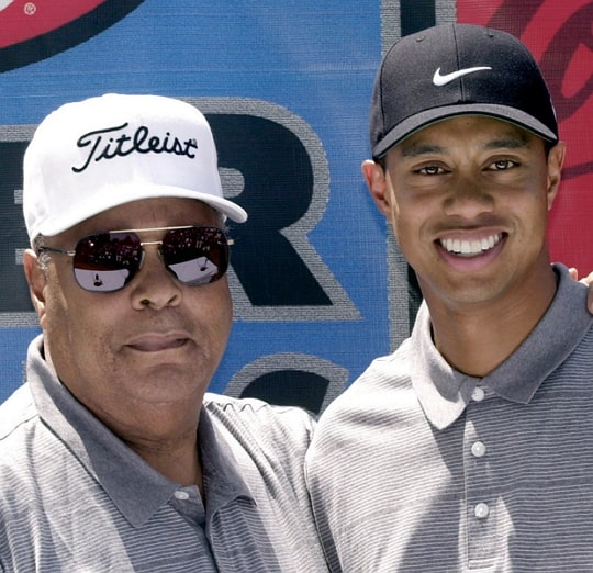 tiger woods father