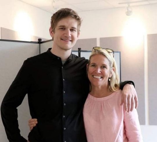 bo burnham mother