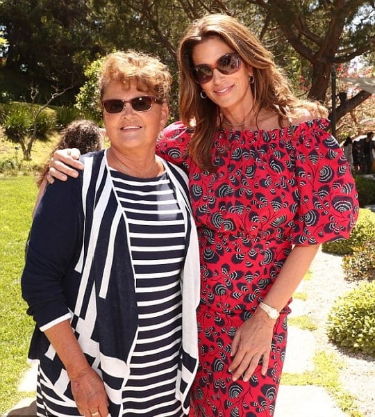 cindy crawford mother