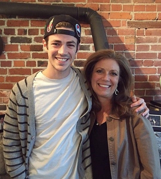 grant gustin mother