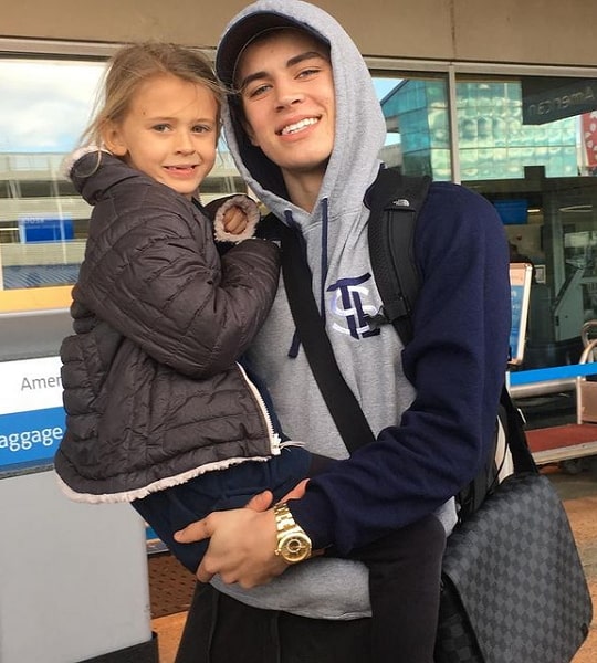 hayes grier sister