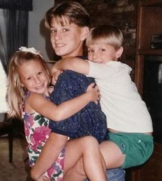 jensen ackles siblings