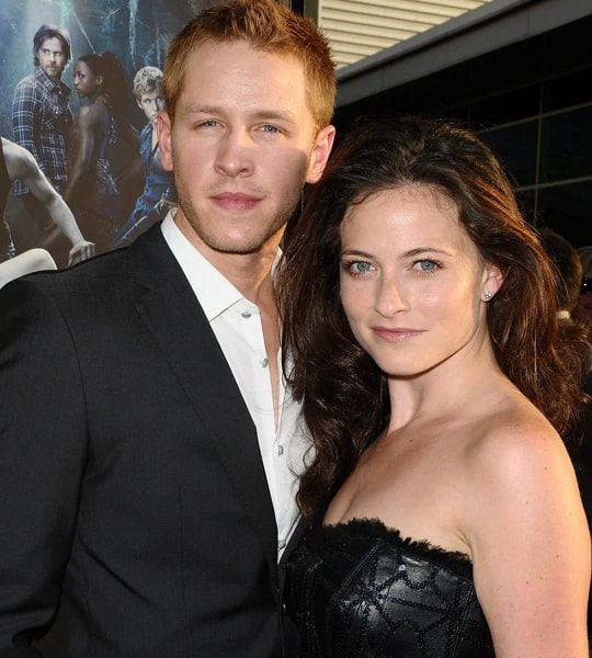 josh dallas wife