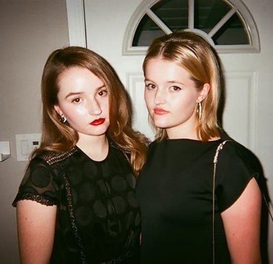 kaitlyn dever sister