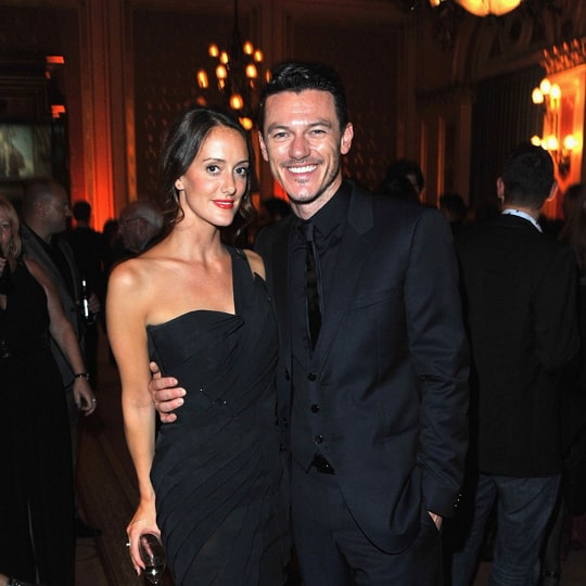 luke evans girlfriend