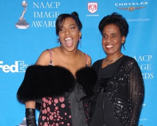 macy gray mother