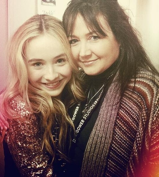 sabrina carpenter mother