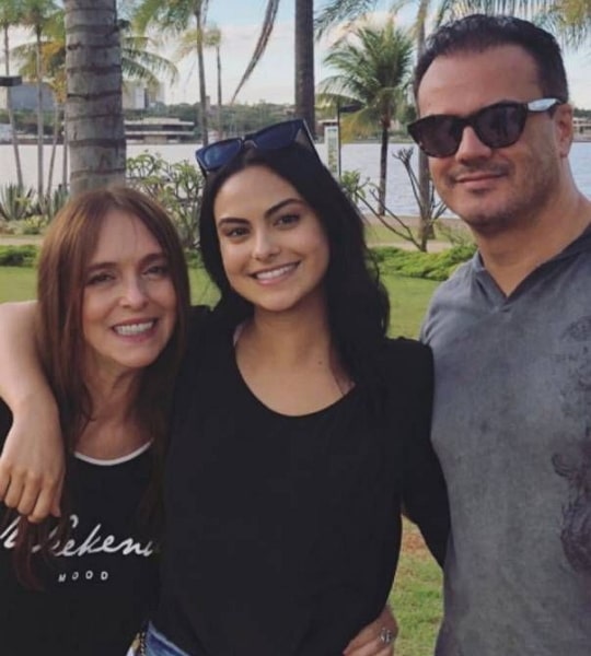 camila mendes parents