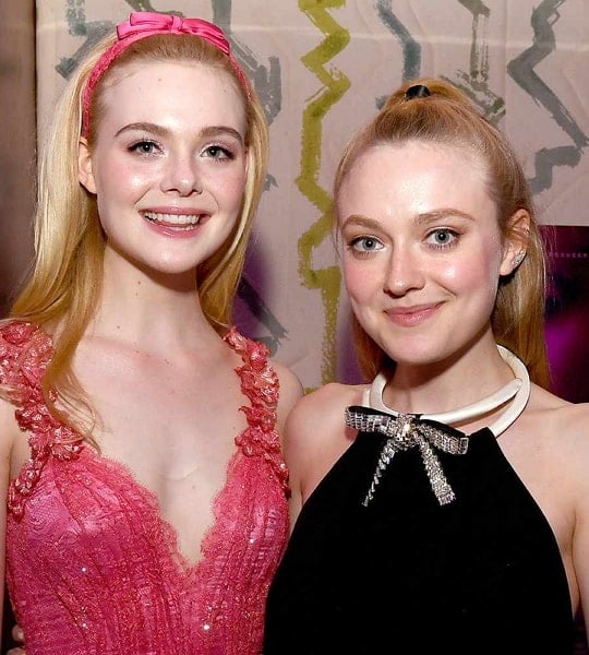 dakota fanning sister