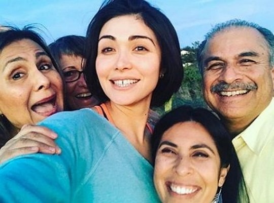 daniella pineda family