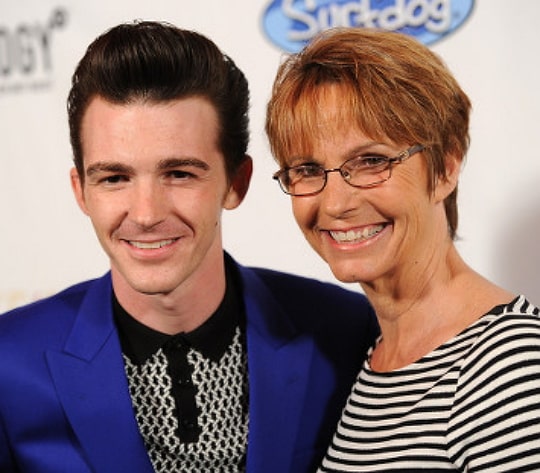 drake bell mother