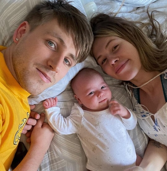 liana jade brooker family