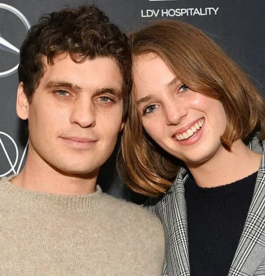 maya hawke boyfriend