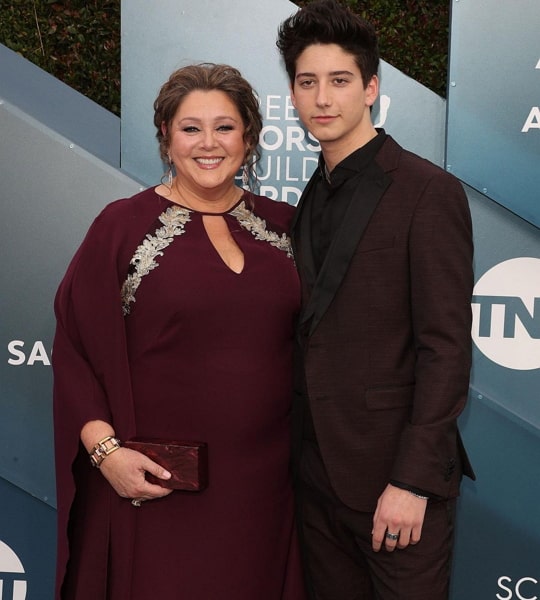 milo manheim mother