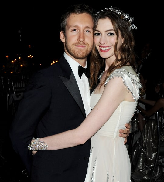 anne hathaway husband