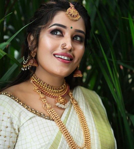 Anumol RS Karthu Age, Net Worth, Boyfriend, Family, Height and ...