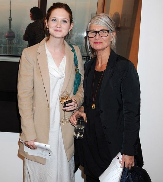 bonnie wright mother