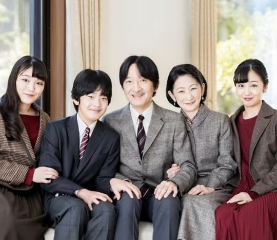 mako komuro family