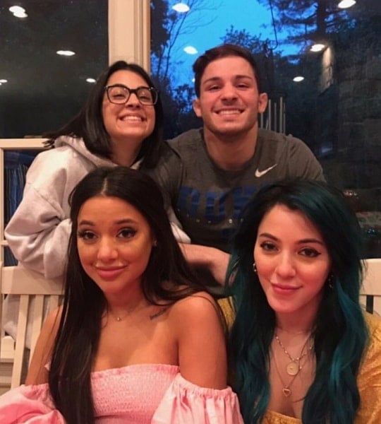 niki demar siblings