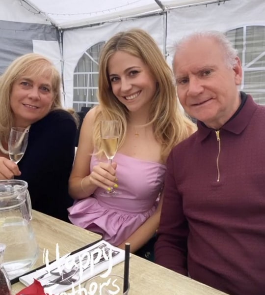 pixie lott parents