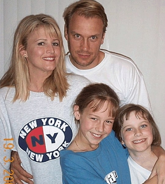 brie larson family