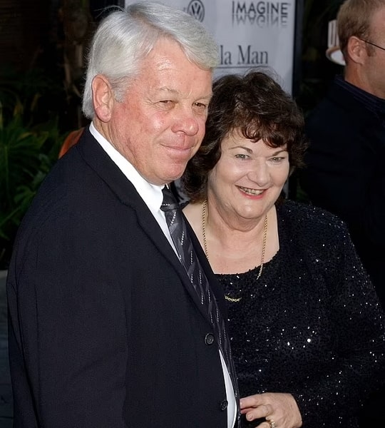 russell crowe parents
