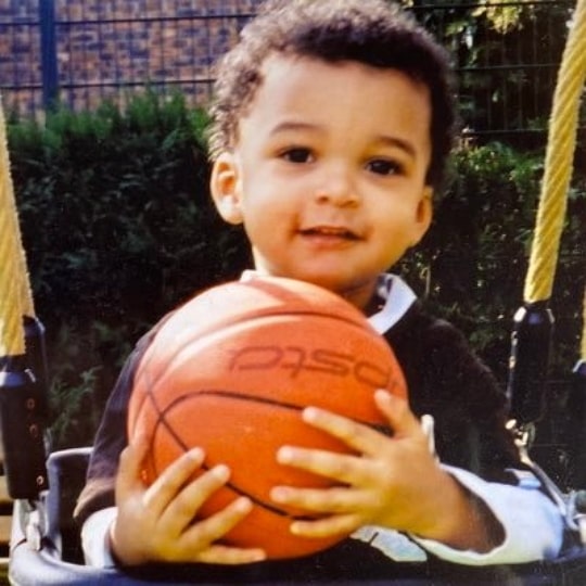 victor wembanyama childhood pic