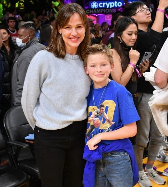 jennifer garner son