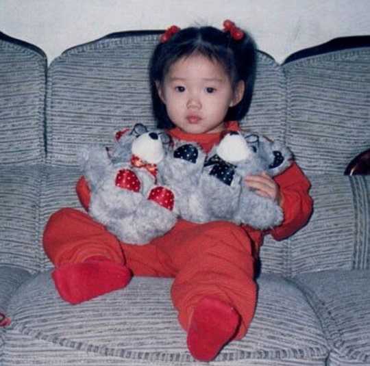 lee sung-kyung childhood pic