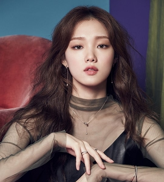 Lee Sungkyung Age, Net Worth, Boyfriend, Family, Height and Biography