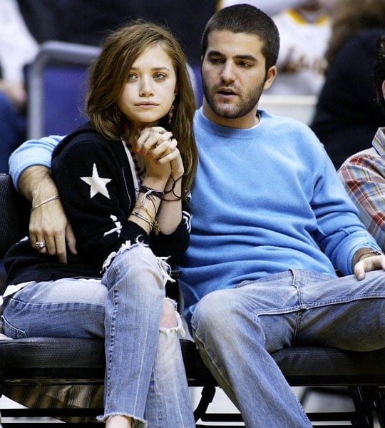 mary-kate olsen boyfriend