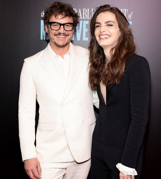 pedro pascal sister