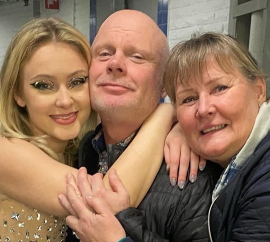 zara larsson parents