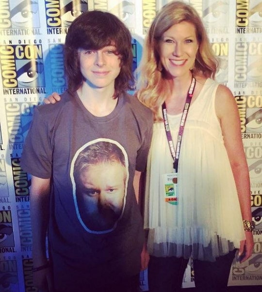 chandler riggs mother