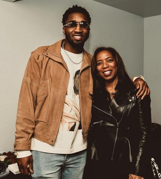 donovan mitchell mother