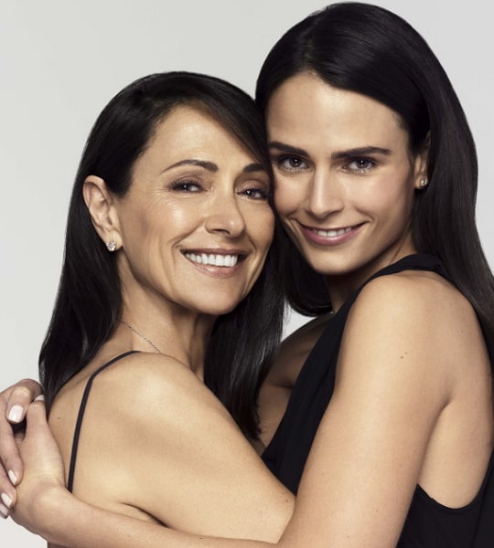 jordana brewster mother